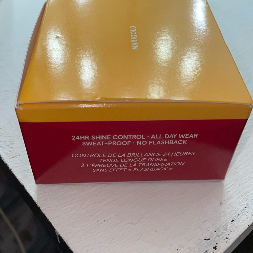 ✨NEW✨One Size Marigold Setting Powder - Picture 2 of 7